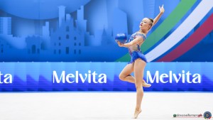 aa q ramonatxo lily fra sfe05801 copia simone ferraro ph